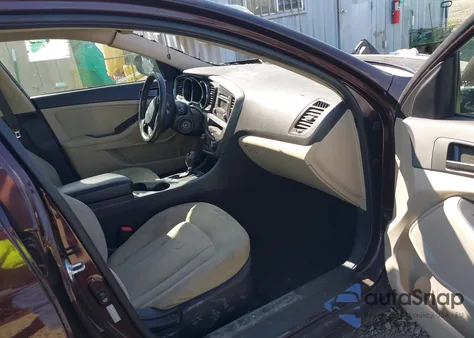 2011 Kia Optima Lx z USA, uszkodzony, nr VIN KNAGM4A73B5121579